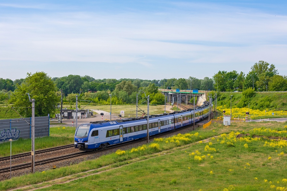 ed160-008wrp.jpg