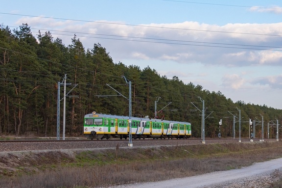 EN57-1915